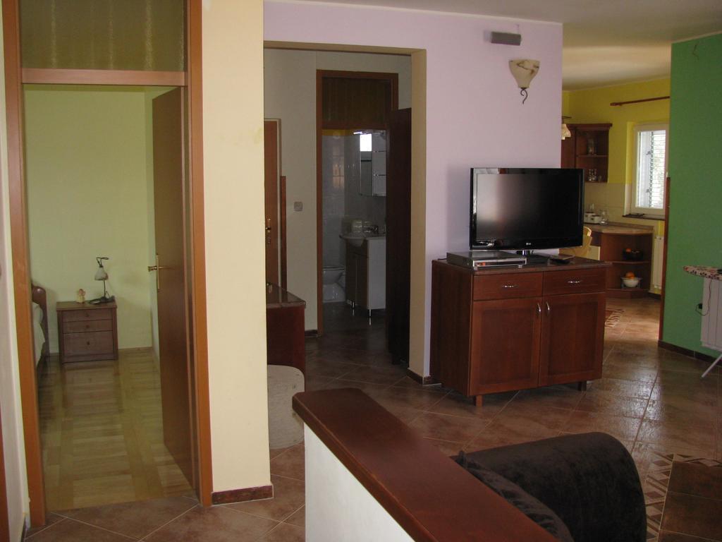 Apartment Megi Tribunj  Bilik gambar