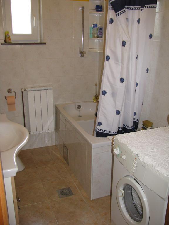 Apartment Megi Tribunj  Bilik gambar