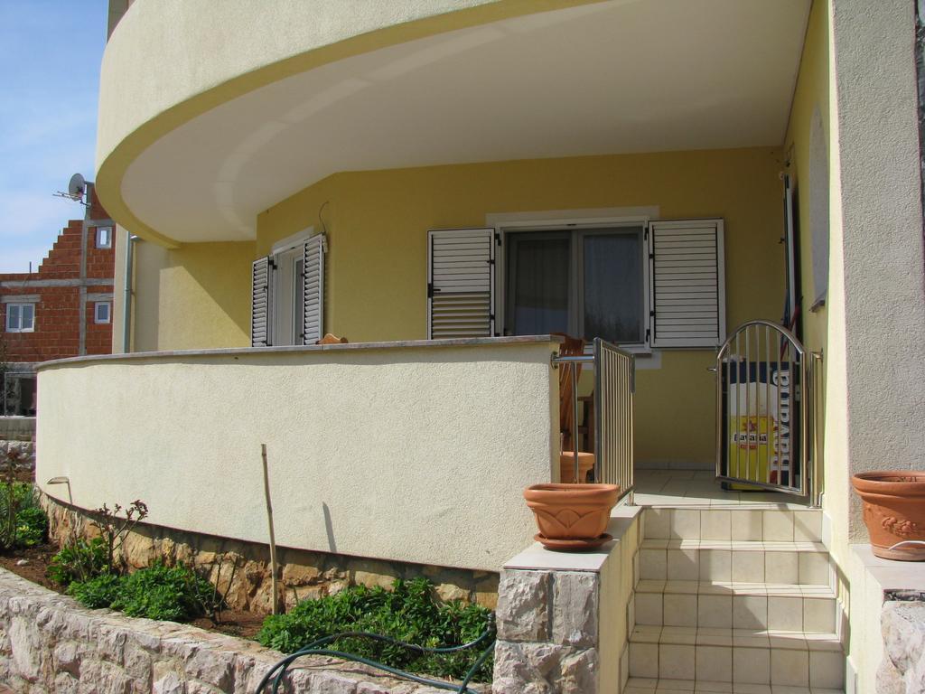 Apartment Megi Tribunj  Bilik gambar